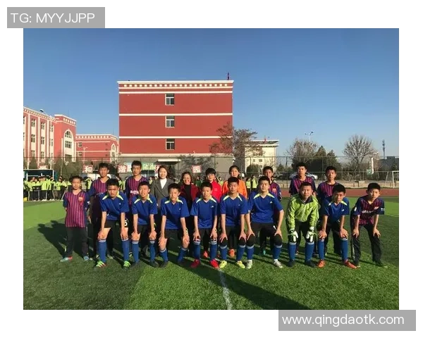 成都二中培养的足球才俊：从校园到职业赛场的精彩征程